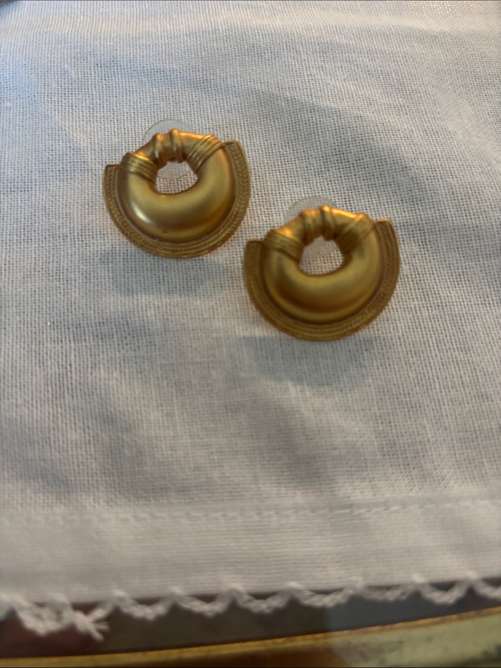 Gold filled non tarnish earrings from Colombia. Beautiful studs